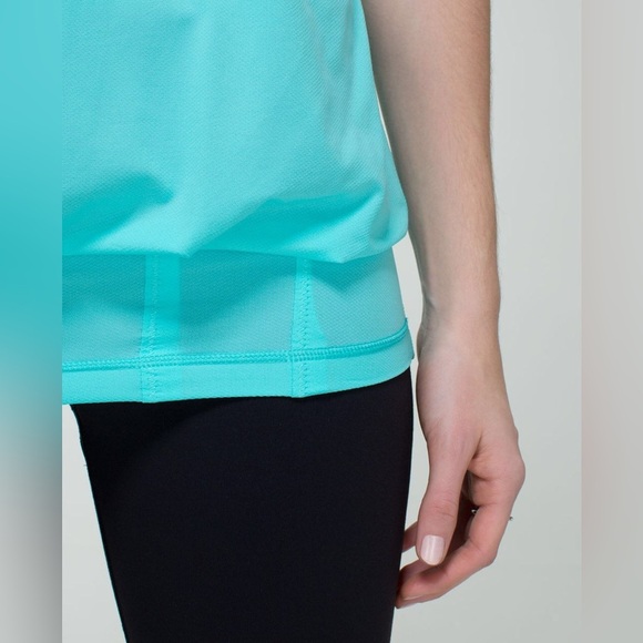 Lululemon Flow & Go Tank in Angel Blue / Creamsicle Pop Size 6. - Picture 13 of 15